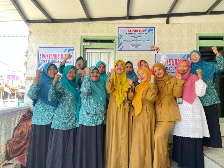 PEMANTAUAN KEGIATAN POSYANDU OLEH KEPALA PUSKESMAS TALANG DI POSYANDU KADUARA BARAT